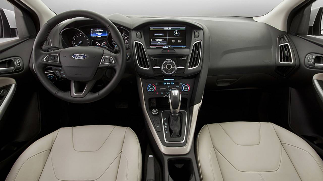The new 2015 Focus offers a bold exterior design, an intuitive and upscale interior, a host of technologies uncommon for a compact car and the option of Ford’s award-winning 1.0-liter EcoBoost® engine.