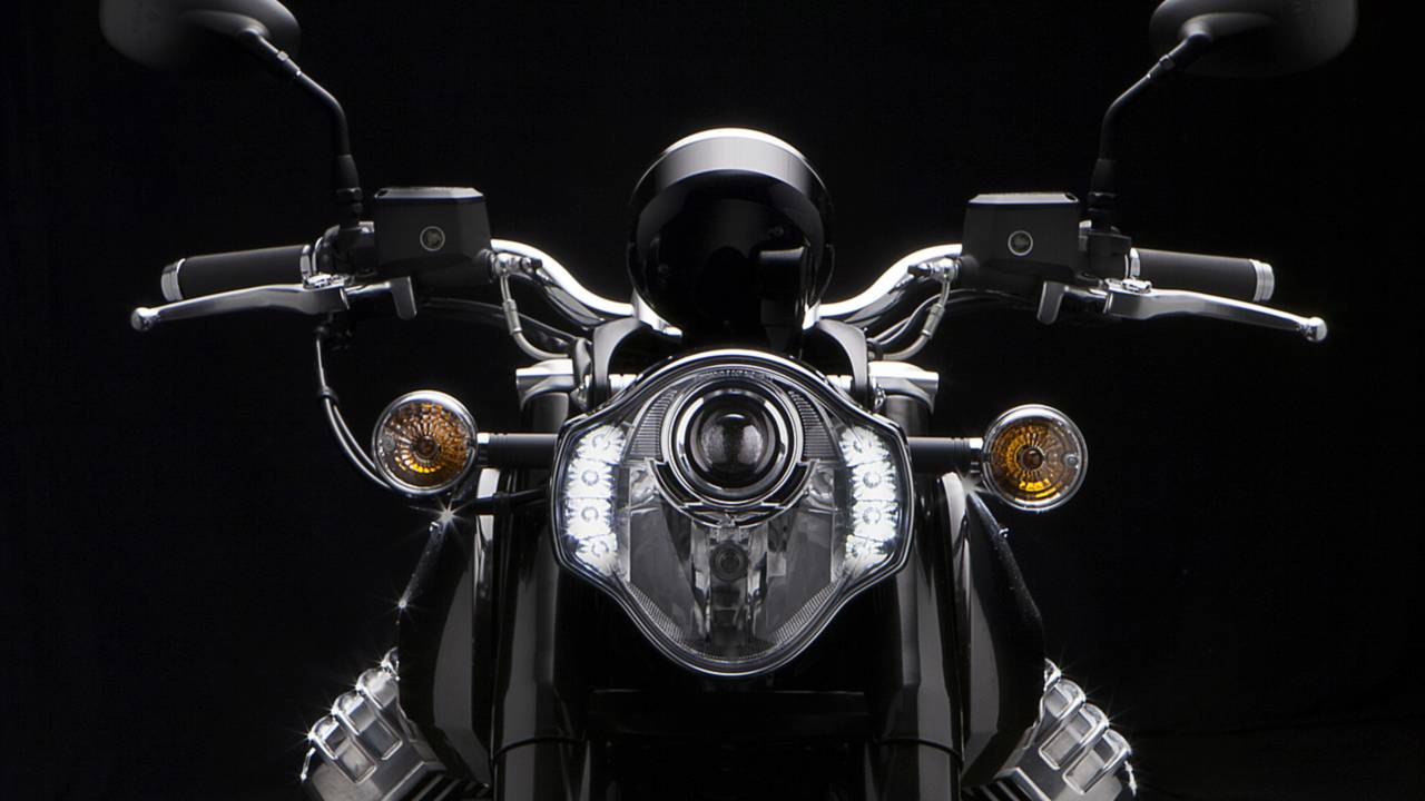 RideApart Review: Moto Guzzi California 1400