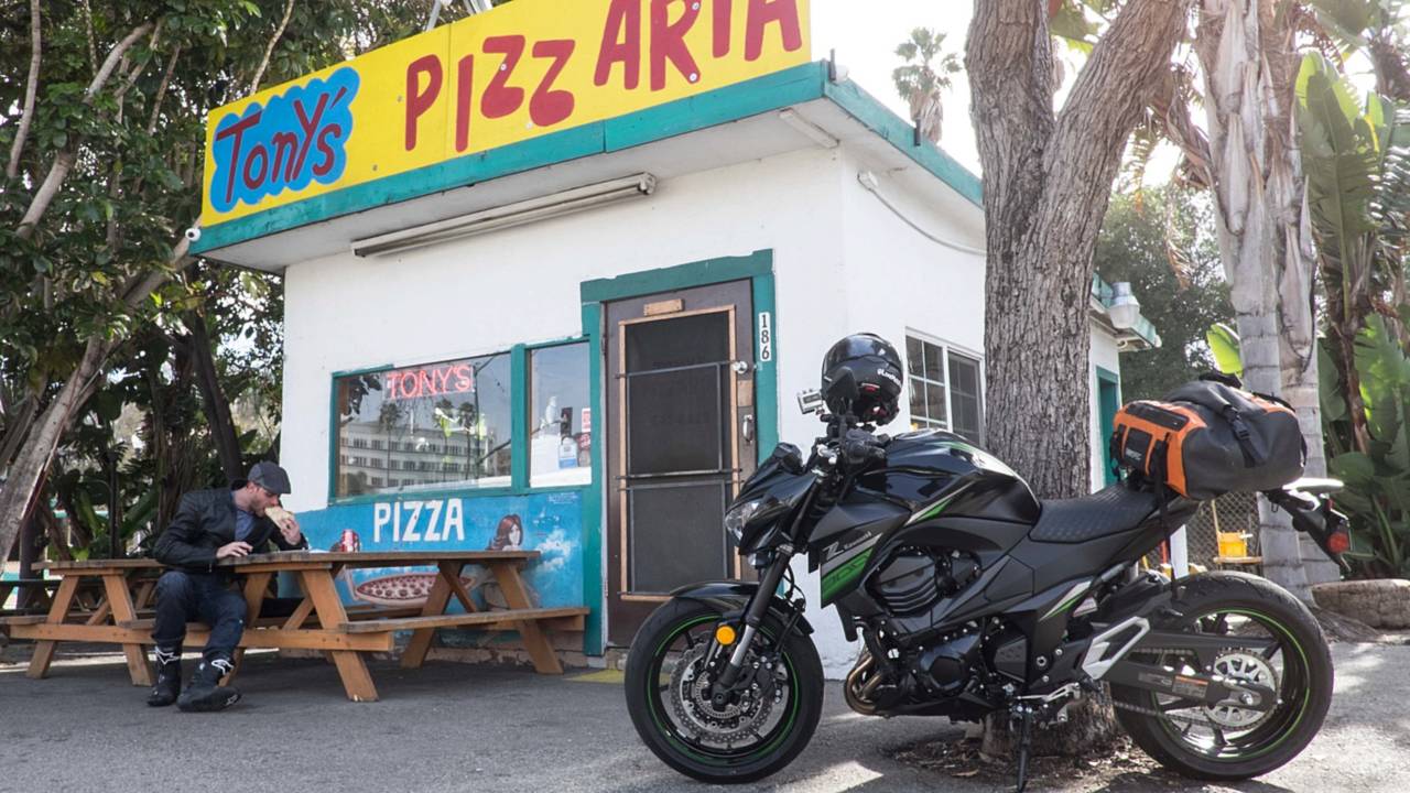 A Month with the 2016 Kawasaki Z800 - Full Review