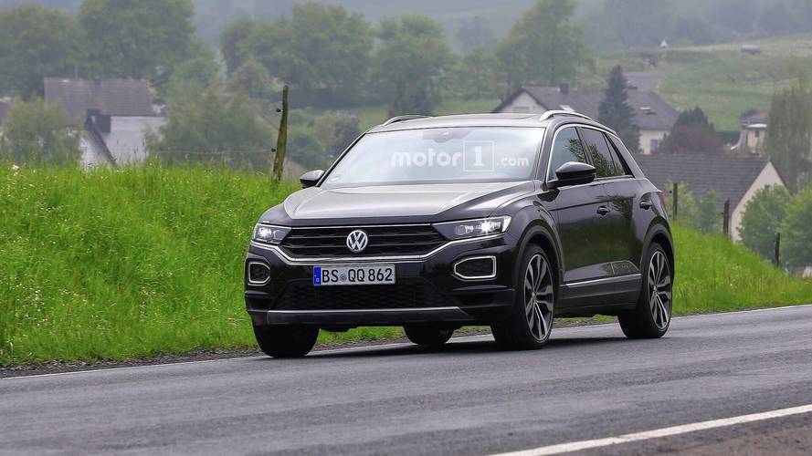2019 VW T-Roc R spy photo
