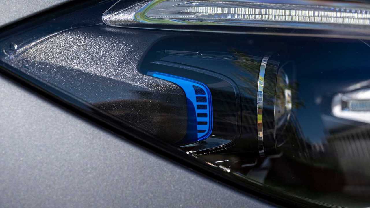 Mercedes-Benz Classe C 300e 2022 - Avaliação