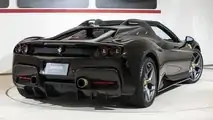 Ferrari J50, uno dei 10 esemplari in vendita in Giappone