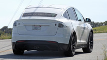 2016 Tesla Model X spy photo