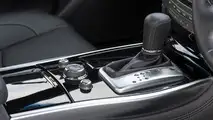 2015 Infiniti Q70 (Euro-spec)