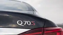 2015 Infiniti Q70 (Euro-spec)
