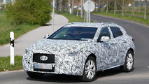 2016 Infiniti QX30 spy photo