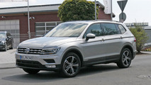2017 Volkswagen Tiguan LWB spy photo