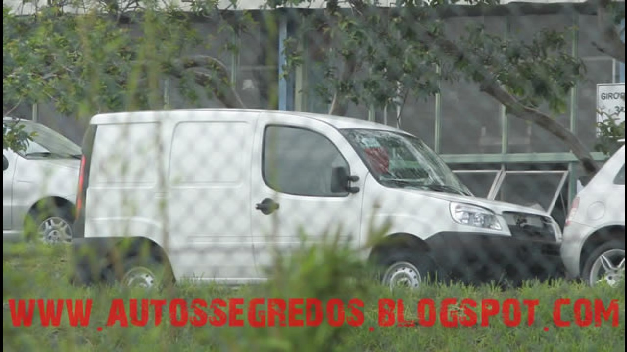 Flagras: Fiat Dobló ganhará reestilização visual no Brasil e nova geração na Europa