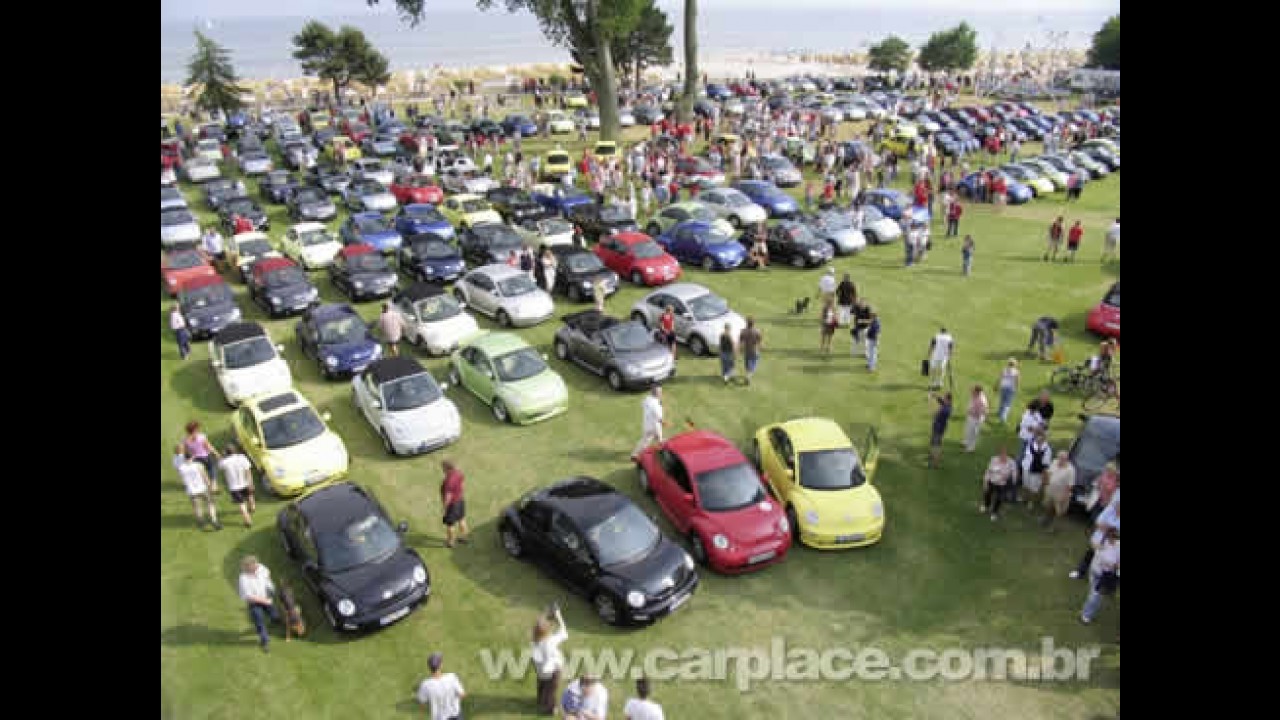 Volkswagen comemora produção de 1 milhão de New Beetles em 10 anos