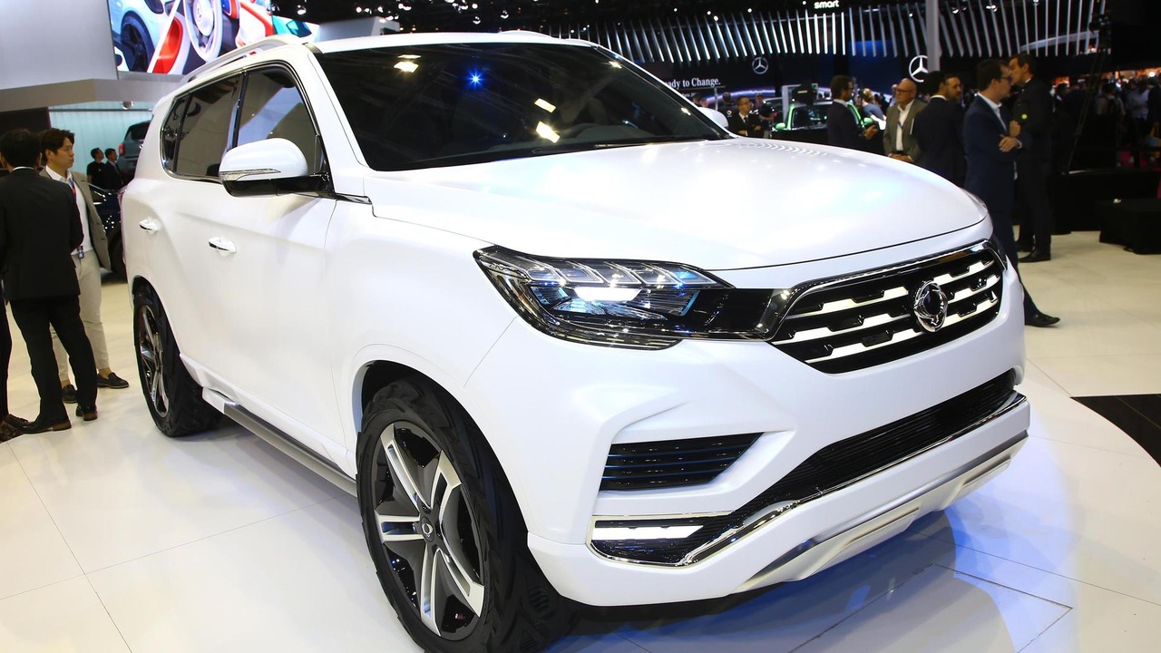 Ssangyong LIV-2 SUV concept Paris Motor Show