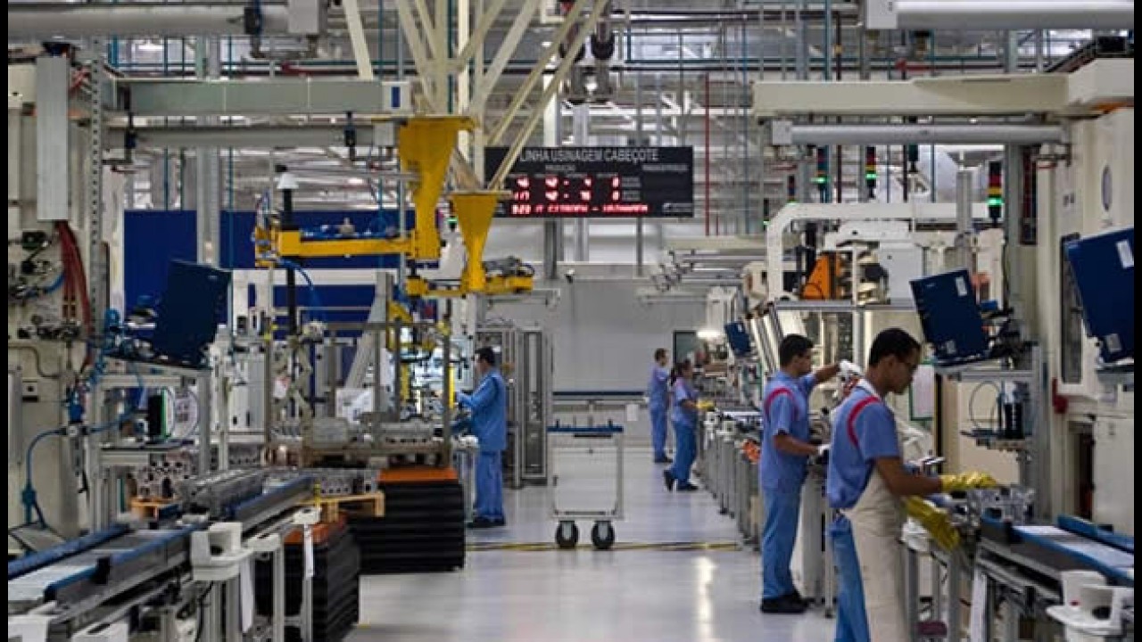 Grupo PSA Peugeot-Citroën inaugura fábrica de componentes de motores no Brasil