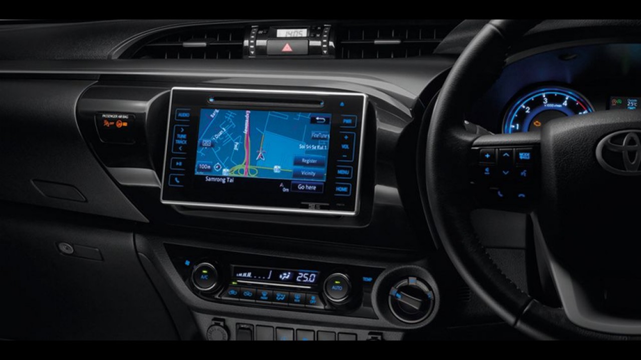 Veja mais detalhes da Toyota Hilux 2016 em nova galeria de fotos