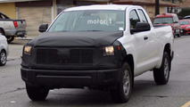Toyota Tundra refresh spy pics