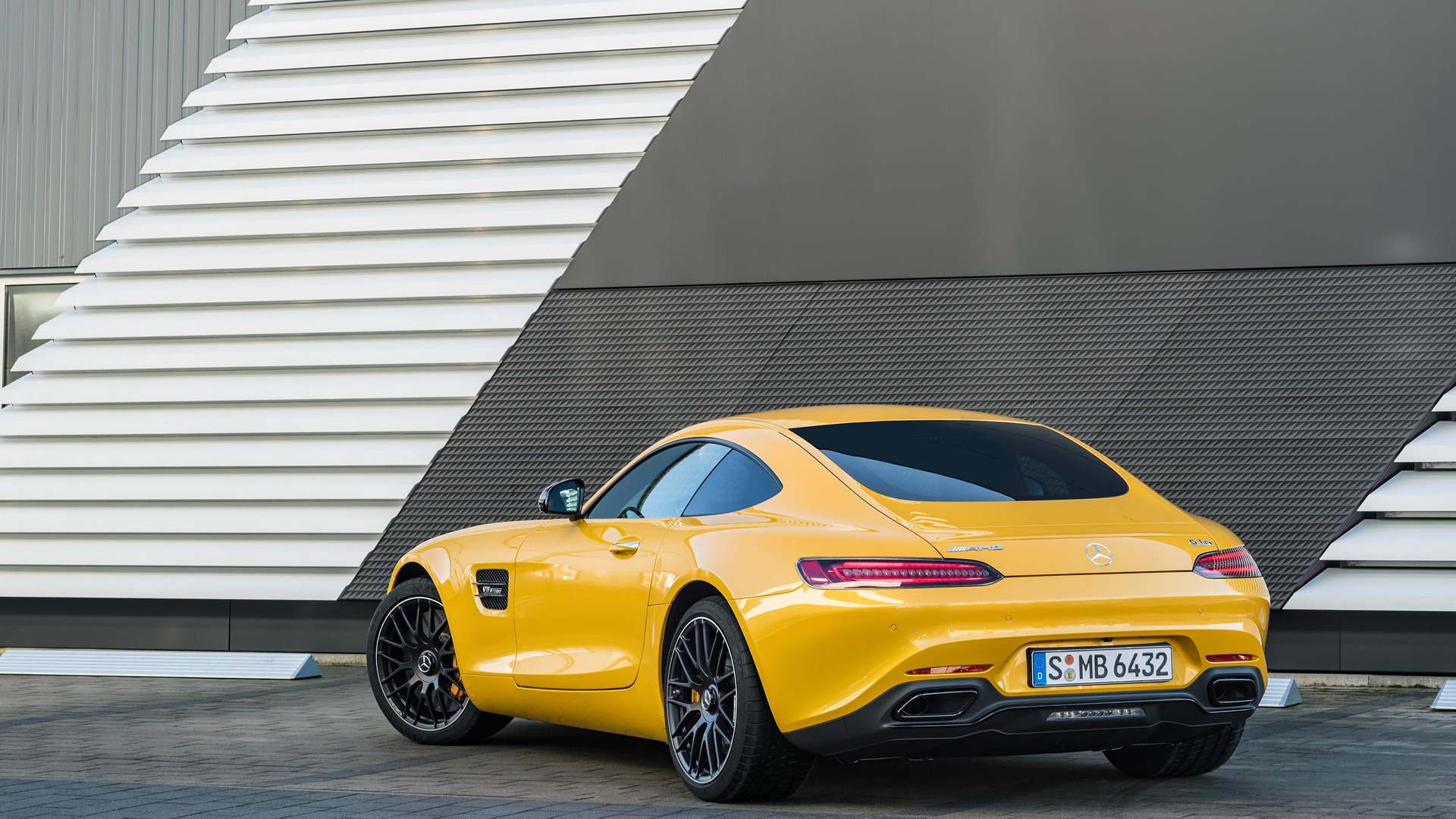 Mercedes AMG GT ve GT S makyaj