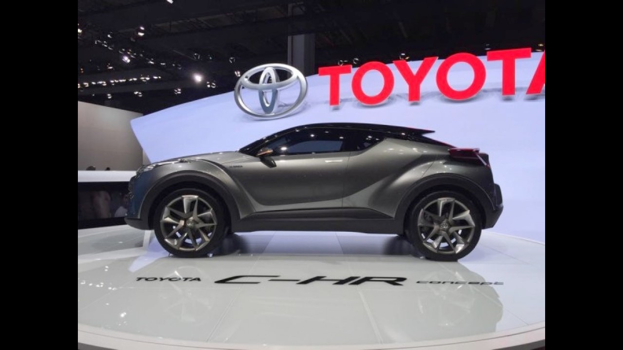 Anti HR-V, Toyota C-HR de produção será revelado em março como Auris Cross
