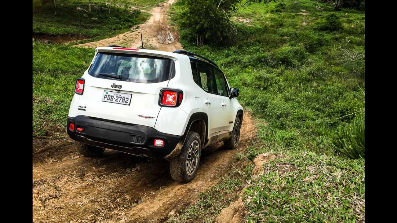 Teste CARPLACE: Renegade 4x4 encara pista e off-road em 1.000 km de viagem