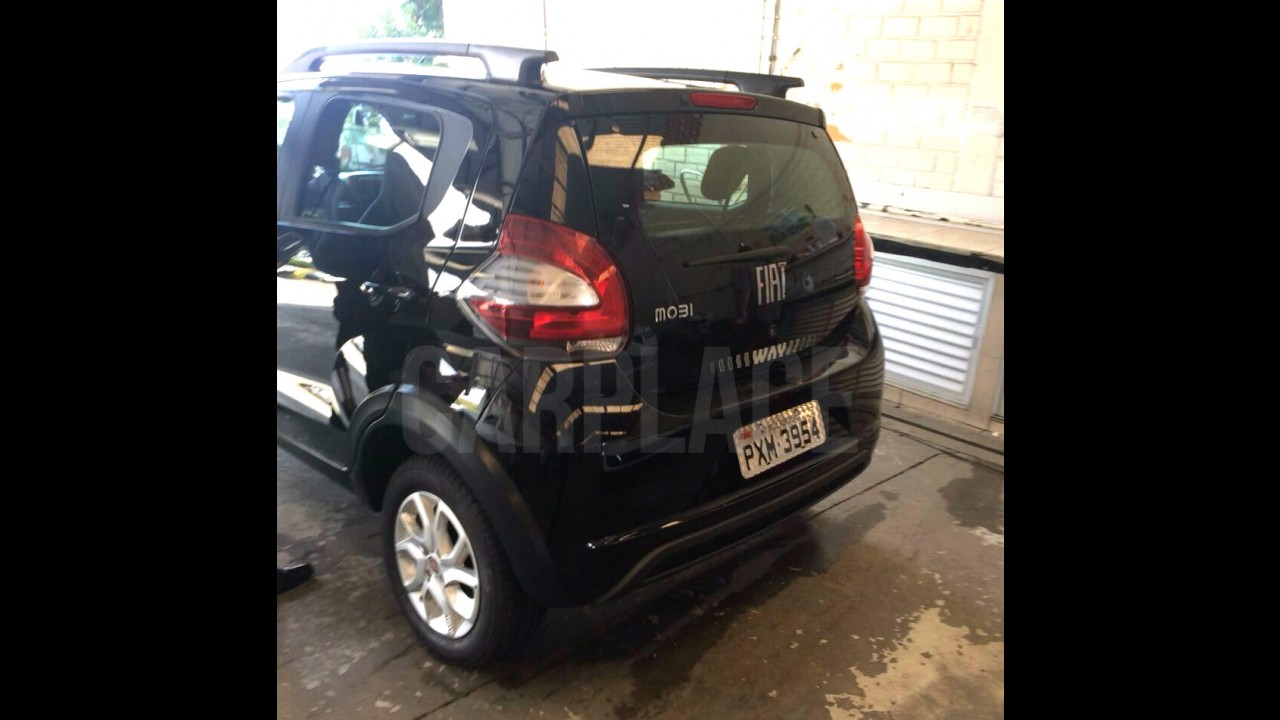 Novo Fiat Mobi: flagra mostra frente e traseira da versão Way