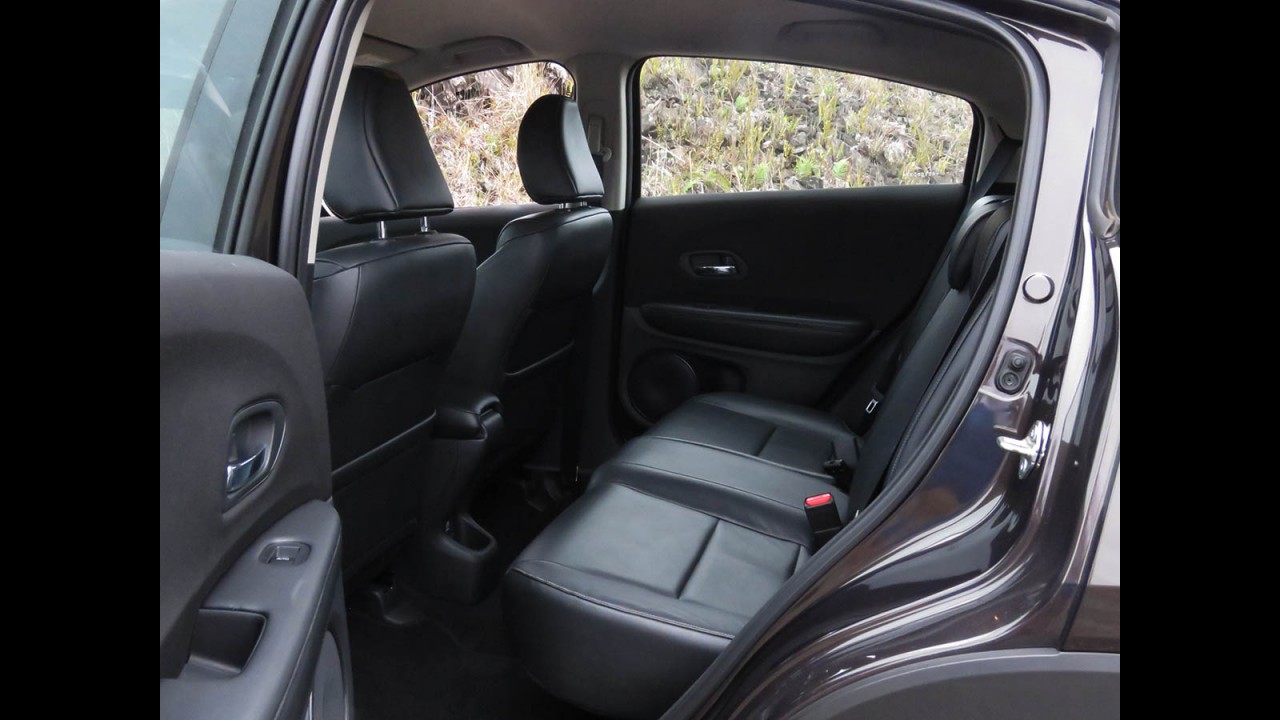 Teste CARPLACE: Nissan Kicks faz duelo "olímpico" contra o Honda HR-V