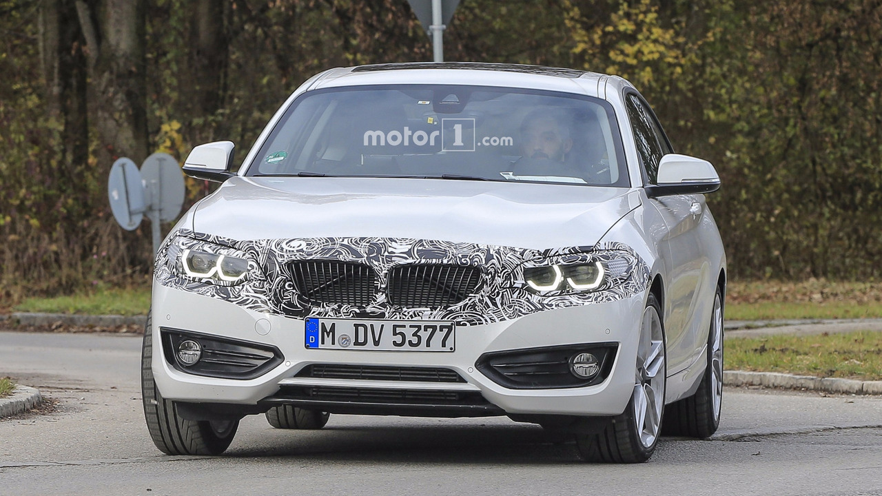 18 Bmw 2 Series Coupe Facelift Spy Photo