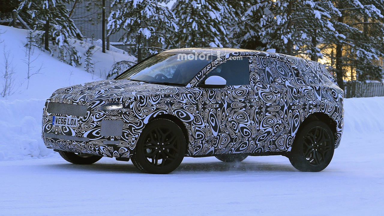 2018 Jaguar E-Pace casus fotoğrafları
