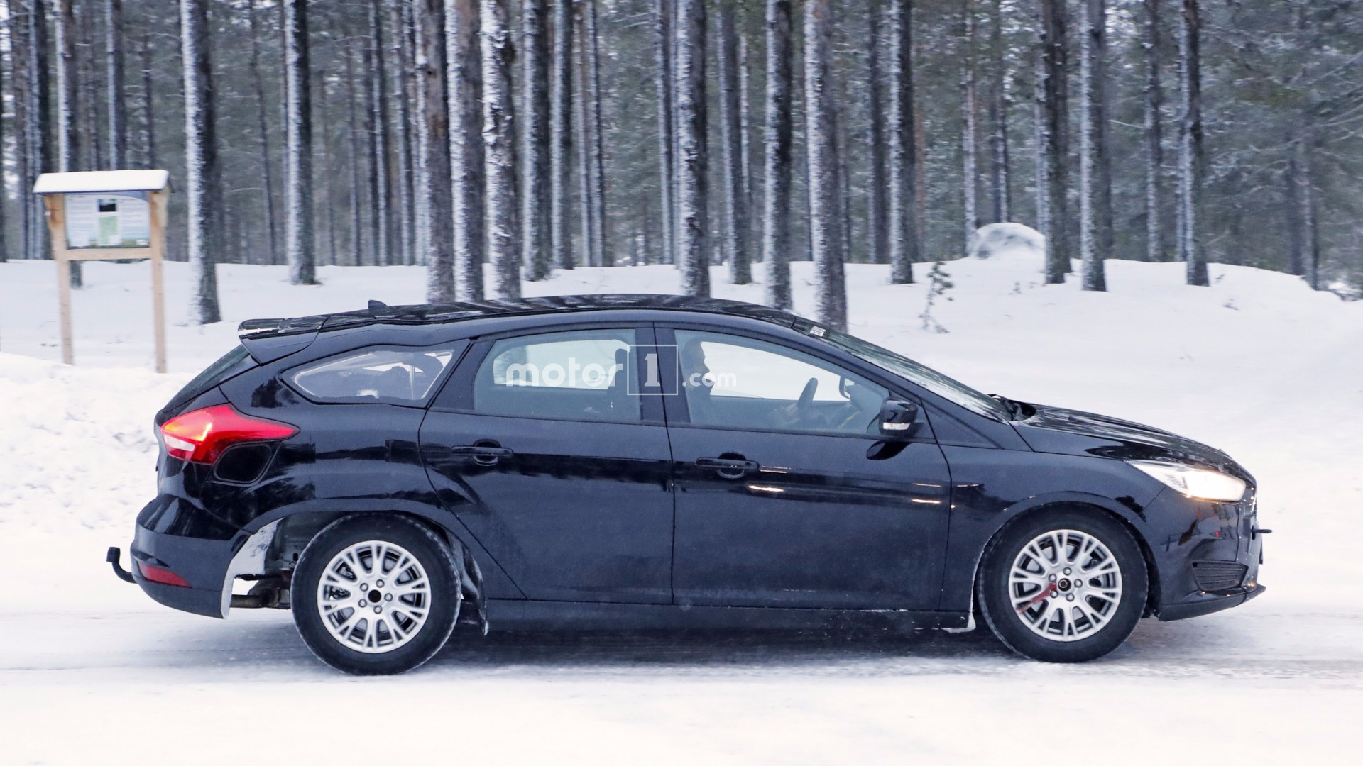 Spied 2019 Ford Focus Wagon Test Mule Looks Like It S Melting