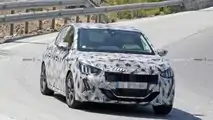 2019 Peugeot 208 spy photo