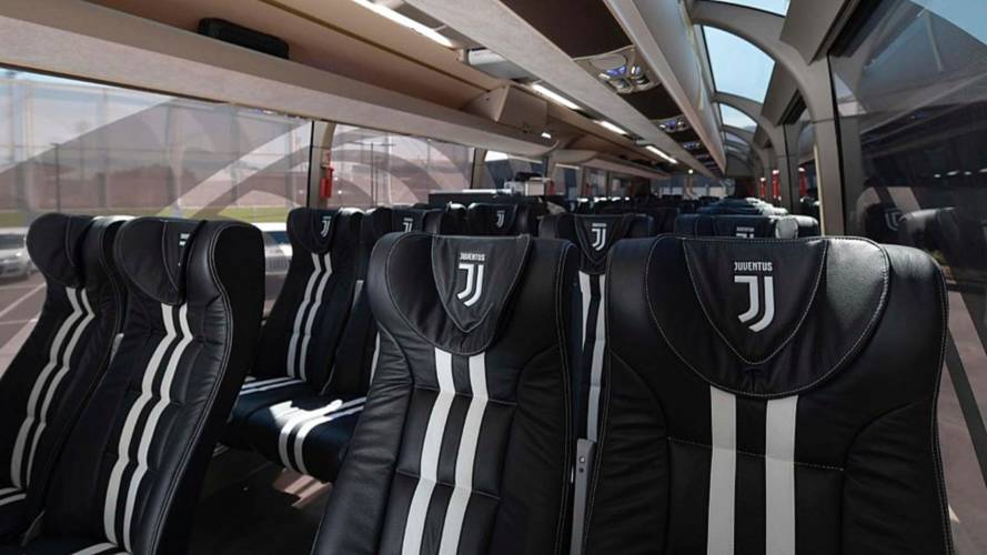 Autobús Juventus by Lapo Elkann