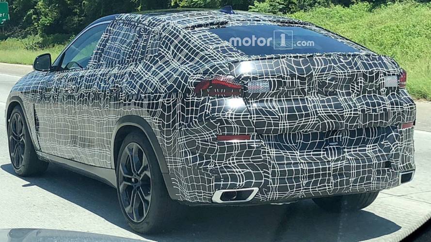 2020 BMW X6 spy photo