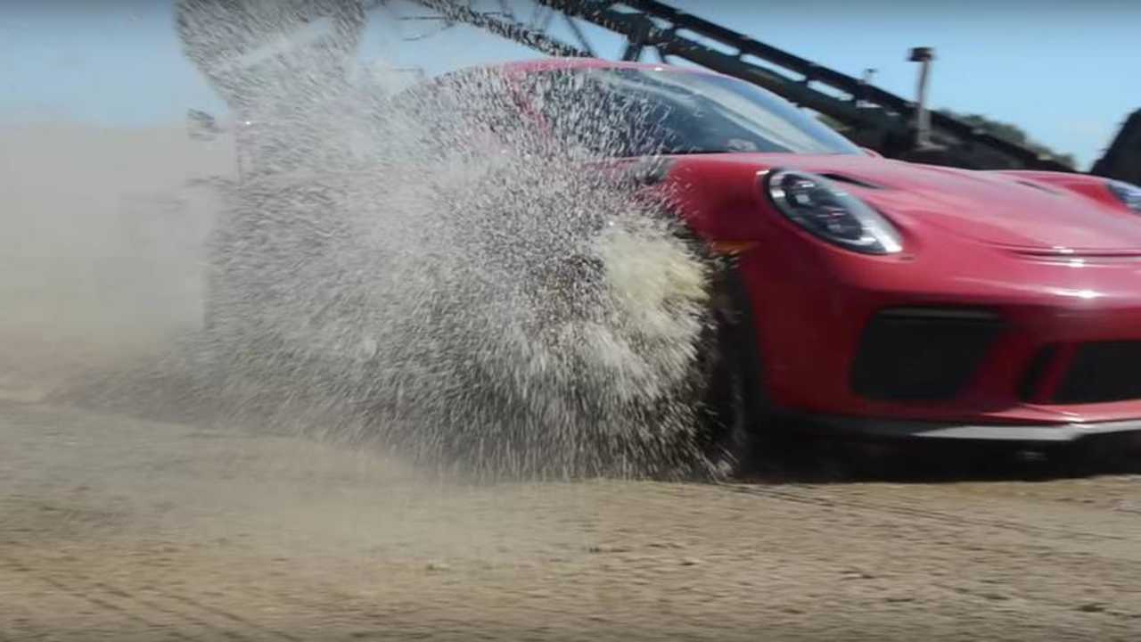 911 GT3 RS On Dirt