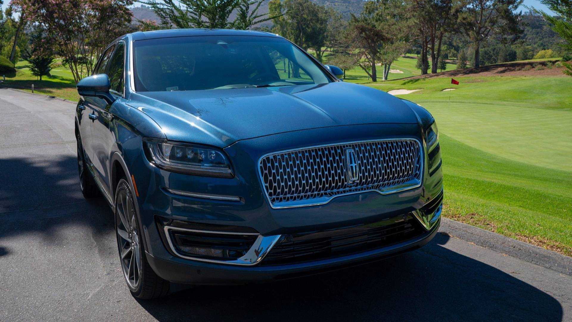 https://cdn.motor1.com/images/mgl/Wwr7r/s1/2019-lincoln-nautilus-first-drive.jpg 2019-lincoln-nautilus-first-drive