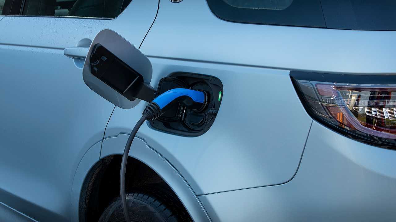 Land Rover Discovery Sport plug-in hybrid