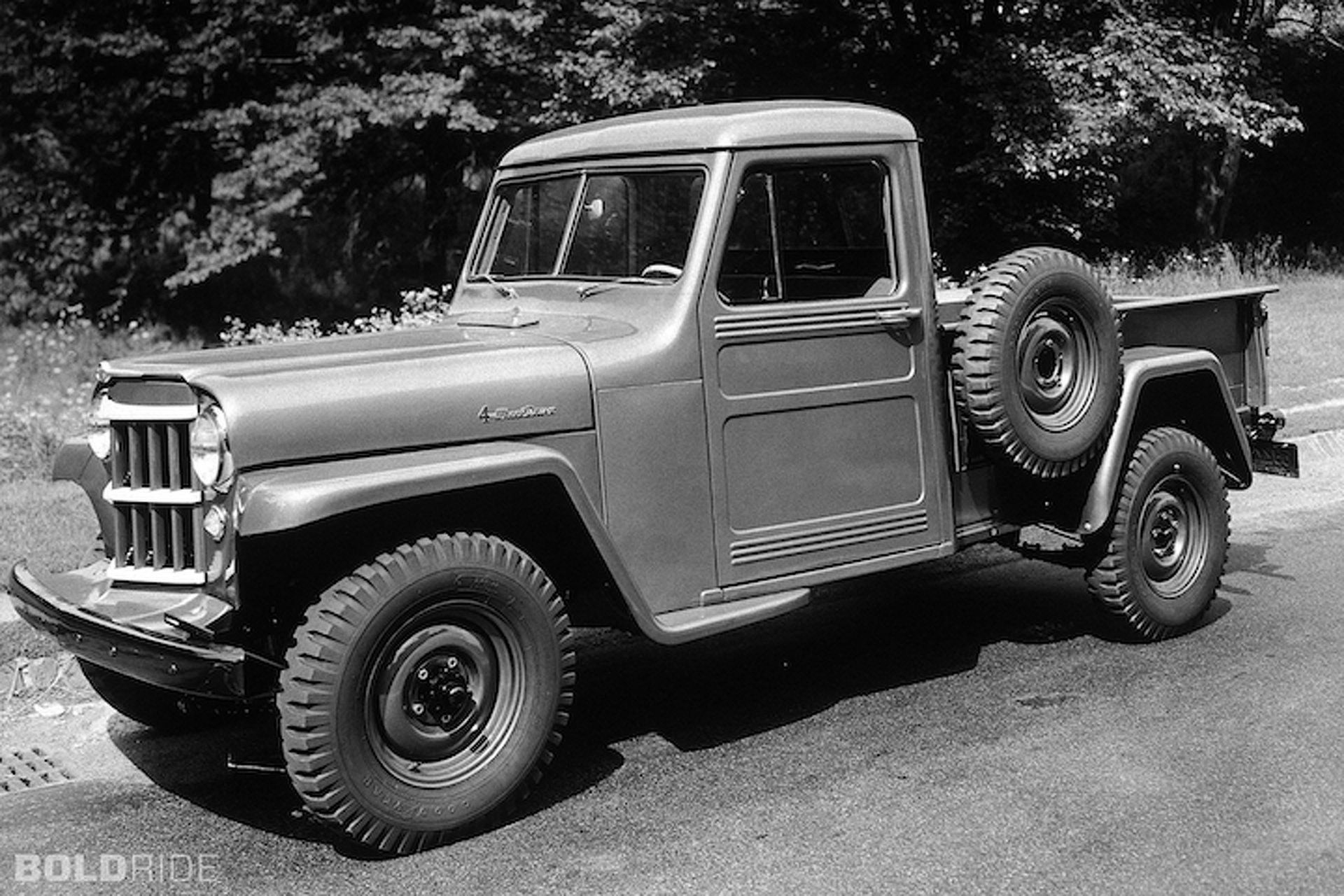 Beautiful Practicality: 5 Unforgettable Pickups of the 1950s