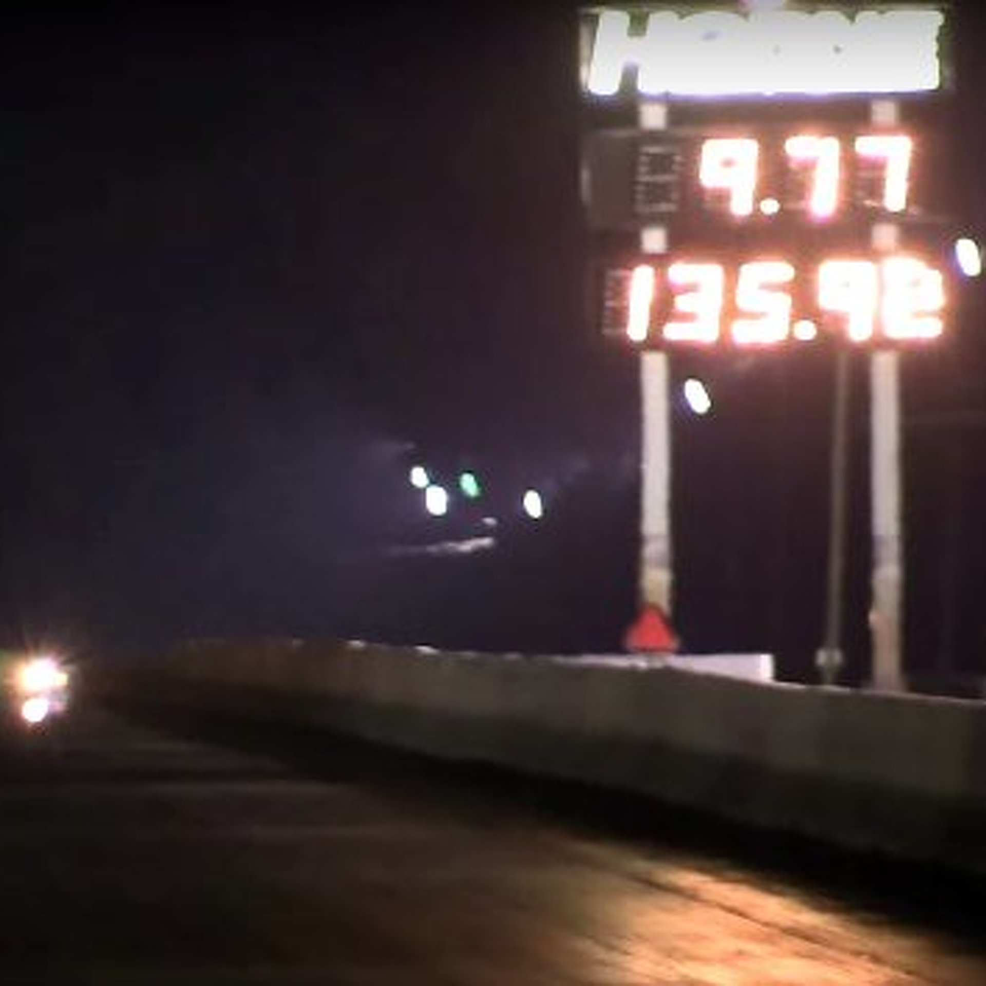 Watch a Challenger Hellcat Put up a Record Quarter Mile