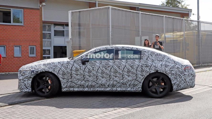 Üretime hazır Mercedes-AMG GT4 casus fotoğrafları