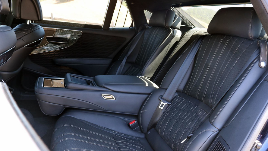 2018 Lexus LS 500h: Review