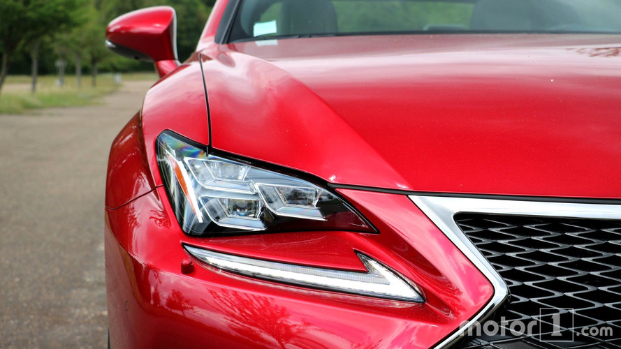 Lexus RC 300h (2017)