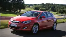 Nuova Opel Astra