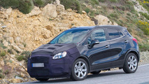 Buick Encore Facelift spy photo