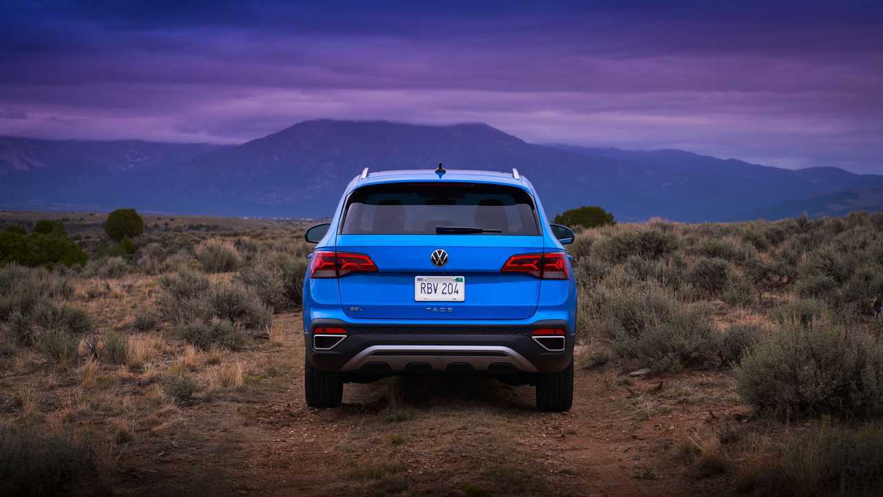 2022 Volkswagen Taos tail