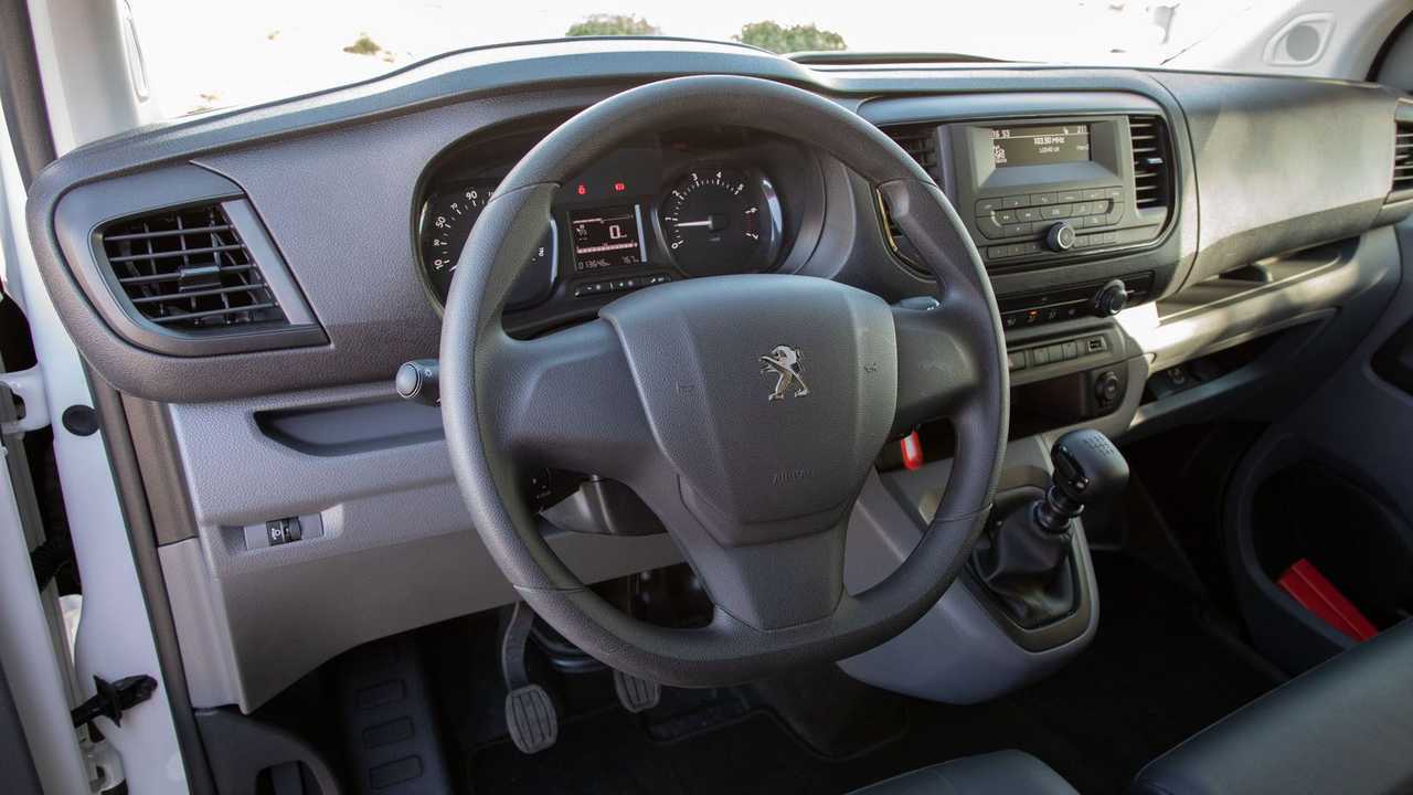 Peugeot Expert Pro Standard 2.0 BlueHDi 150 S&S Manual