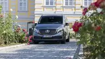 Mercedes-Benz EQV, come va in città