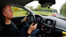 Opel automatic collision avoidance system