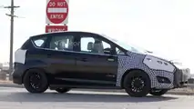 Ford C-Max casus fotoğrafları