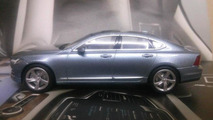 2016 Volvo S90 scale model
