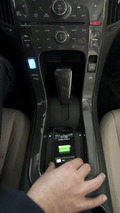 General Motors and Powermat wireless charging technology for electronic gadgets 06.01.2011