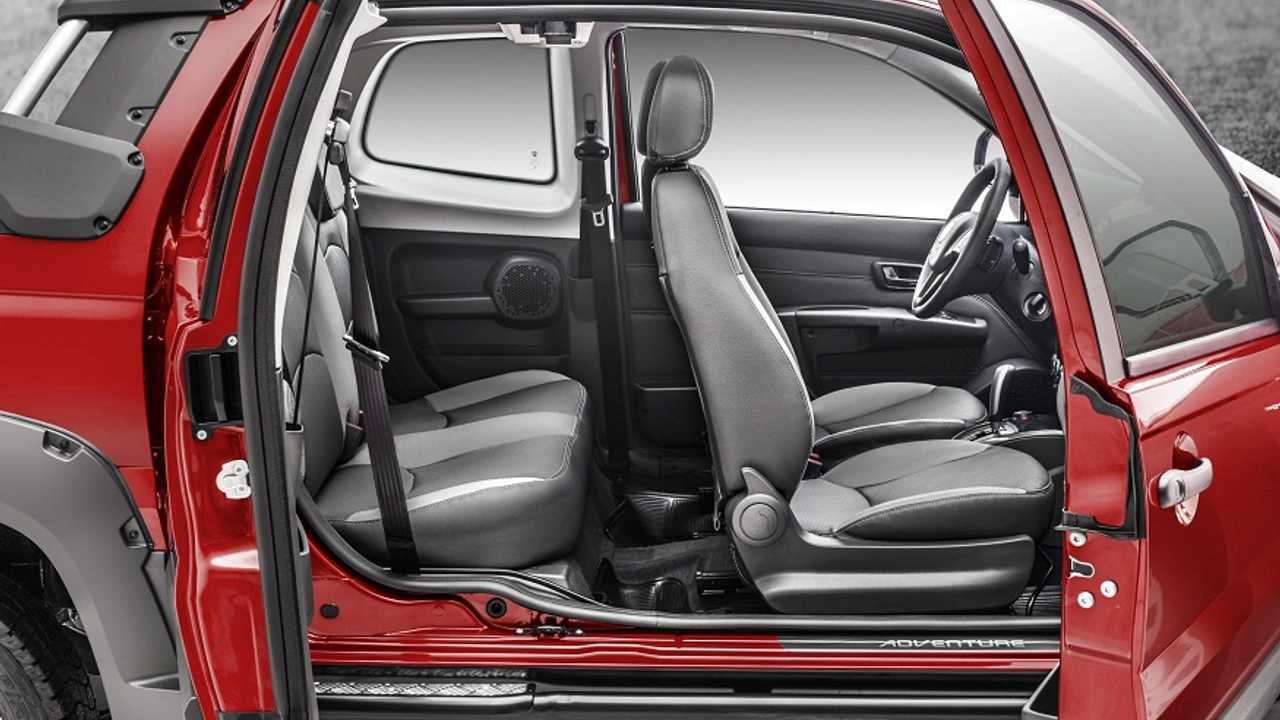 Así funciona la tercera puerta de la nueva Fiat Strada 2014