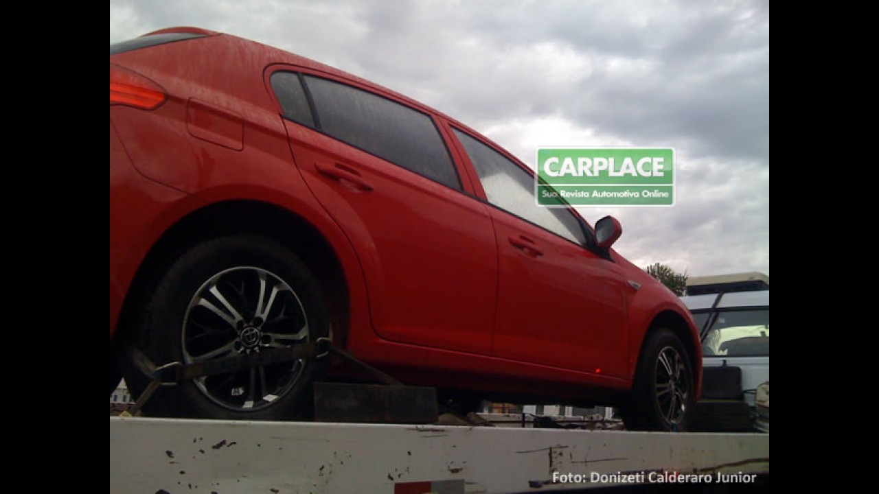 Exclusivo: Leitor flagra o chinês Brilliance FRV Hatch em Osasco - SP