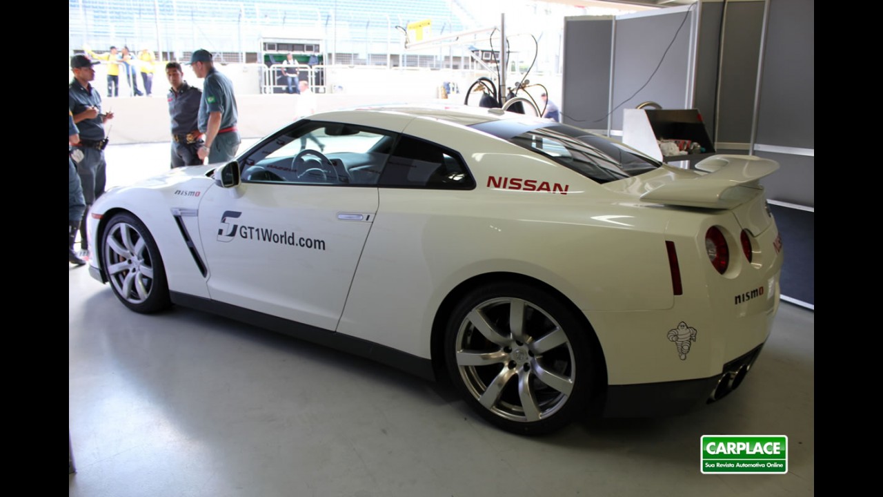 Fotos: Nissan GT-R no FIA GT1 World Championship em Interlagos