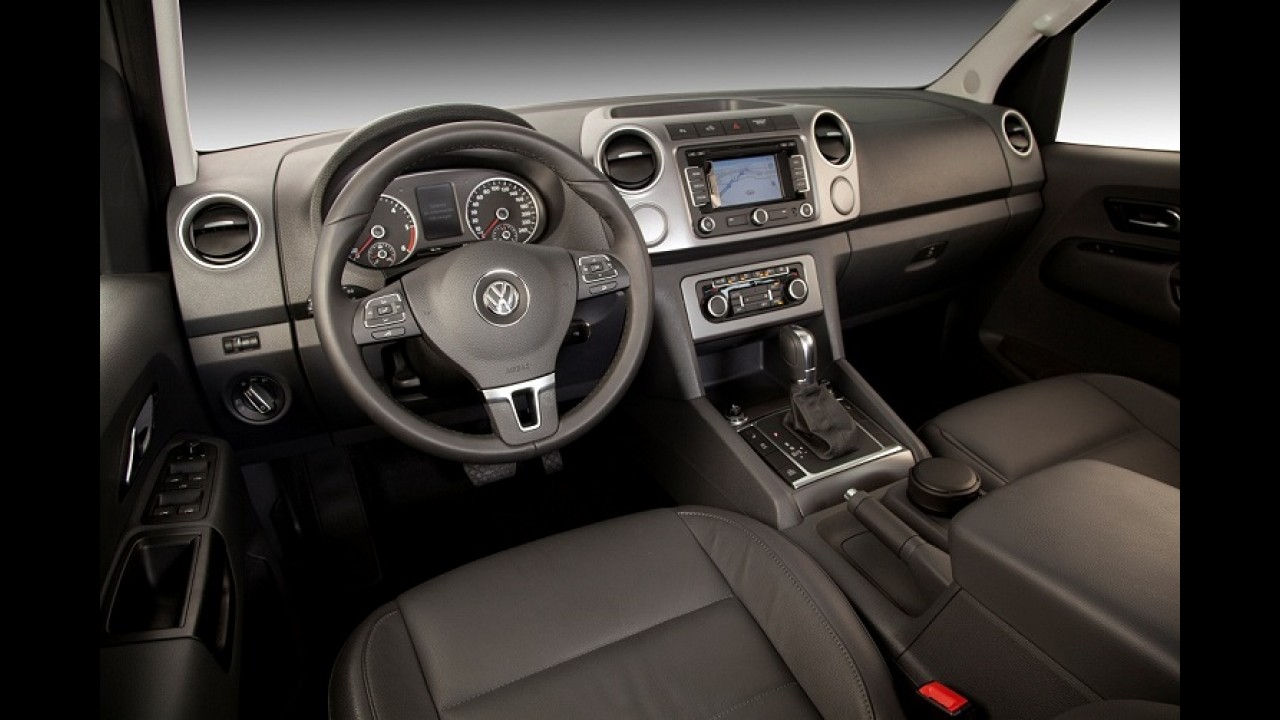 Argentina: Amarok 2015 ganha ESP de série e nova opção de versão automática