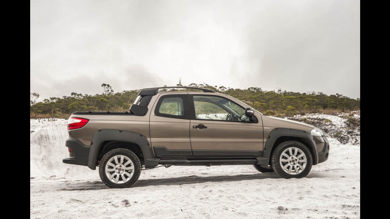 Volta Rápida: Fiat Strada 2014 inova de novo com porta dos fundos